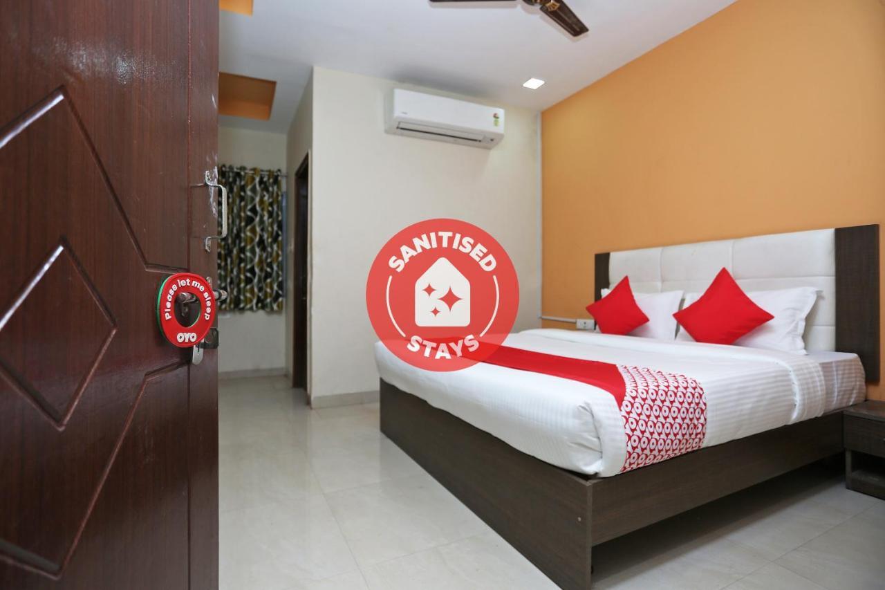 Oyo 14354 Amar Marriage Palace Hotel Dharmpura Kültér fotó