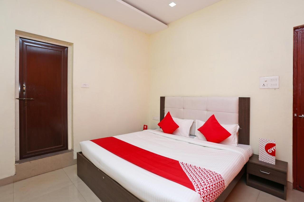 Oyo 14354 Amar Marriage Palace Hotel Dharmpura Kültér fotó