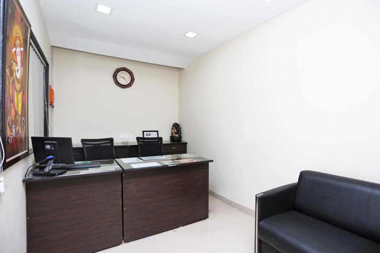 Oyo 14354 Amar Marriage Palace Hotel Dharmpura Kültér fotó