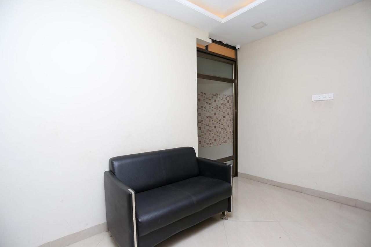 Oyo 14354 Amar Marriage Palace Hotel Dharmpura Kültér fotó