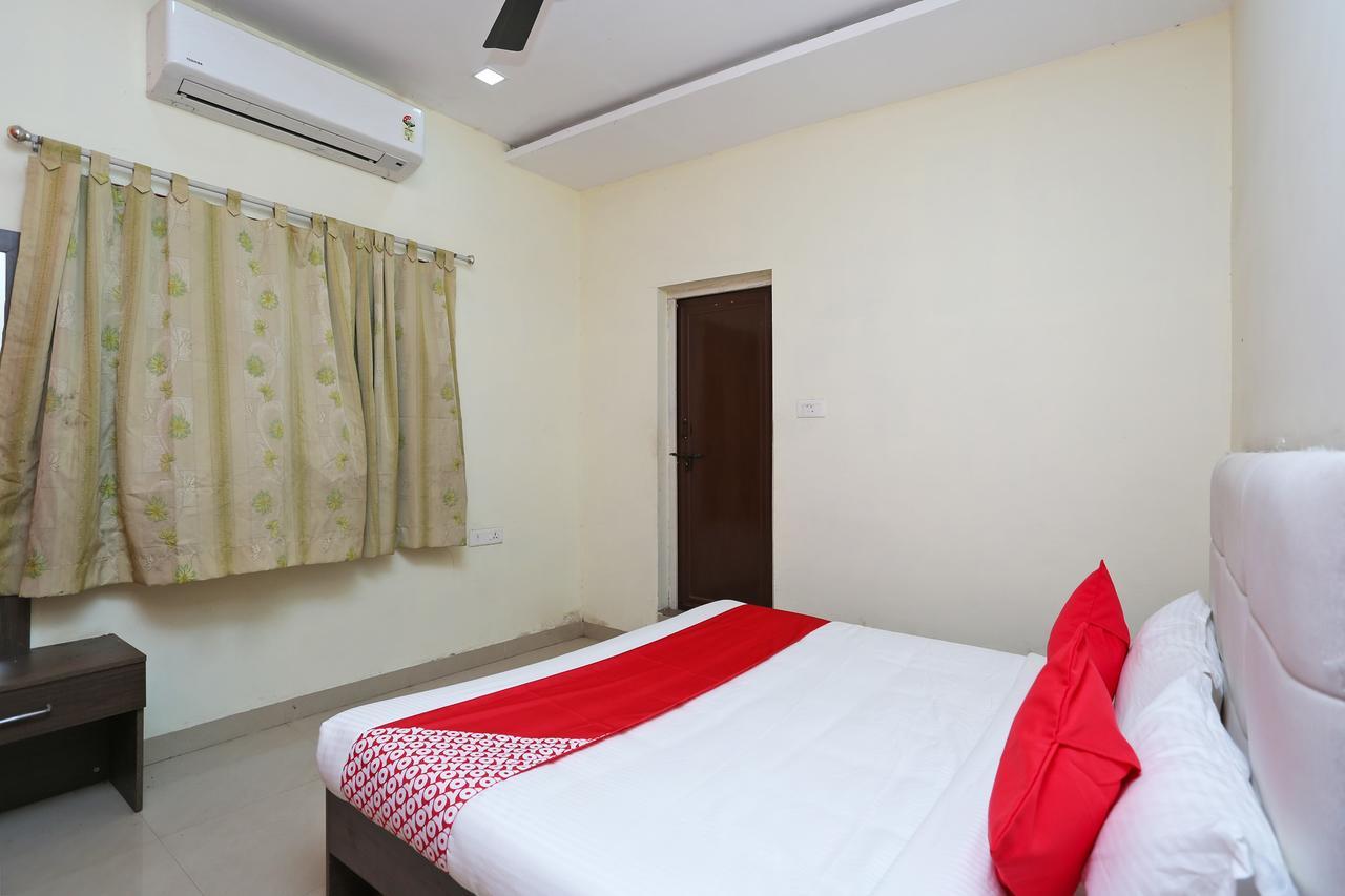 Oyo 14354 Amar Marriage Palace Hotel Dharmpura Kültér fotó